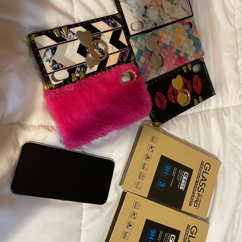 COPY - AT&T iPhone X! screen protectors & cases included
